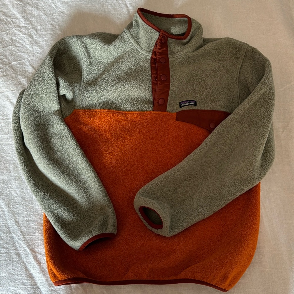 Boys medium (10) Synchilla Patagonia pullover